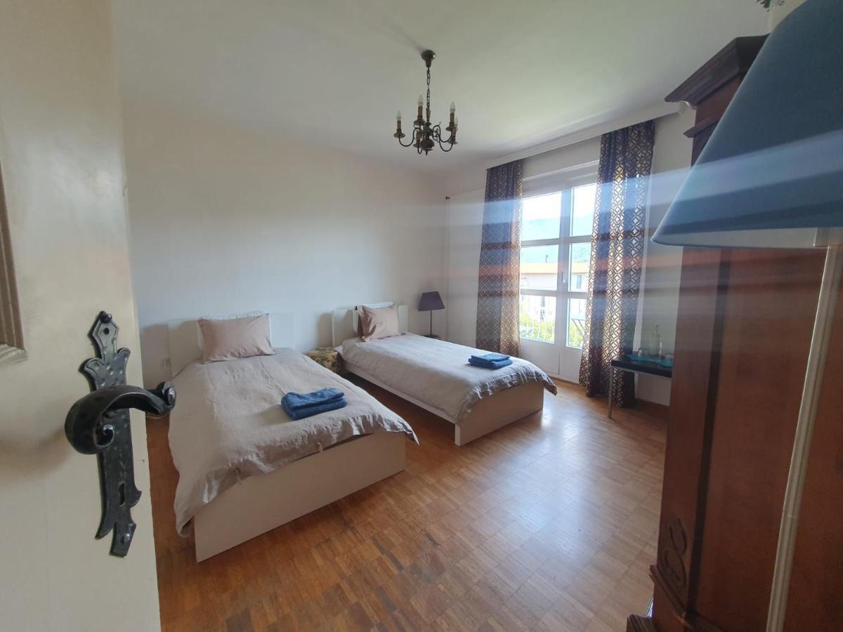 Golden Hill - Big Rooms With Kitchen And Garden Collina d'Oro Exterior foto